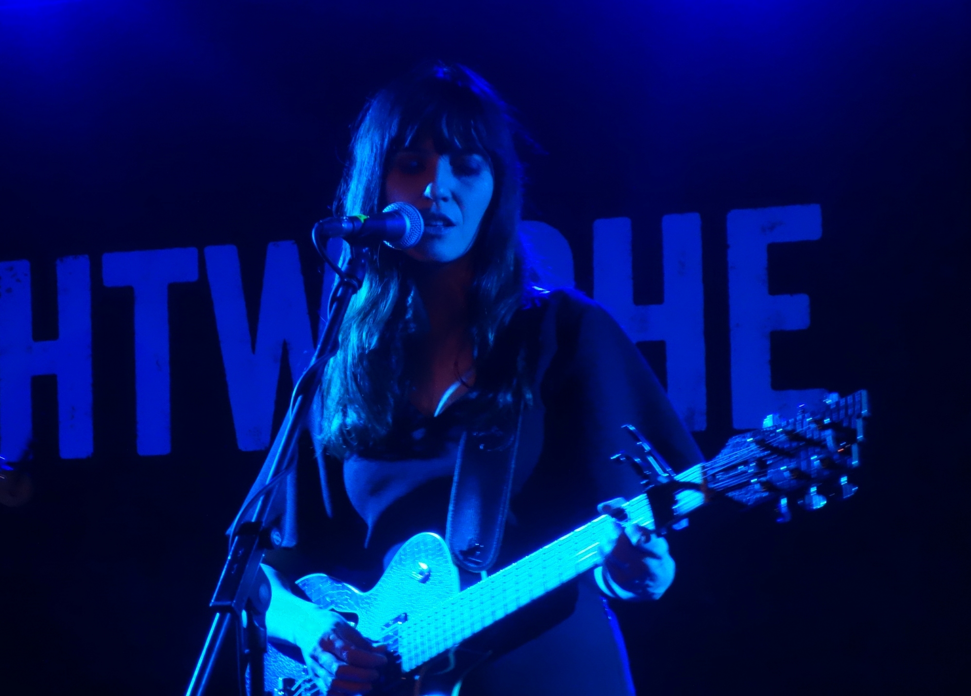 Die Schweizer Sängerin Mia Aegerter in Hamburg André Schulz